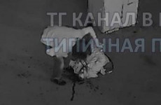 Подросток, которого нокаутировали в Пензе, до этого избивал лежащего в луже крови человека