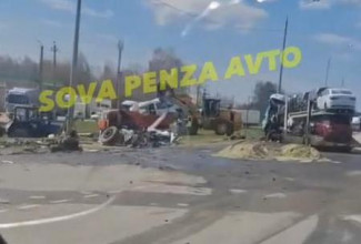 В Пензенской области случилась страшная авария с автовозом. ВИДЕО