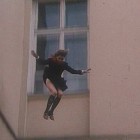 Жительница Арбеково, выбросившая кошку с 10-го этажа, прыгнула следом