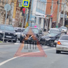 На перекрестке в центре Пензы случилась жесткая авария