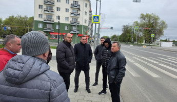 Александр Гришаев потребовал ускорить ремонт дорог на улице Славы