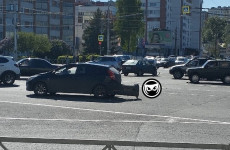 Возле ТЦ Суворовский в Пензе случилась жесткая авария