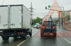 В Пензе из-за неработающего светофора стоят в пробке две улицы