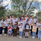 В Пензе сотрудники детской поликлиники провели акцию «Бессмертный полк»