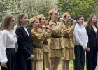 В Кузнецке студенты поздравили ветерана с Днём Победы
