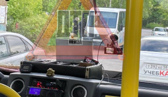 Массовое ДТП на окраине Пензы: разбились три легковушки и маршрутка