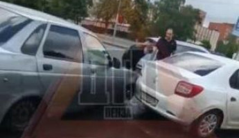 В Пензе из-за аварии осложнено движение в районе ЦНТИ