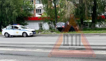 Лежит на крыше: в Пензе перевернулась Lada Granta