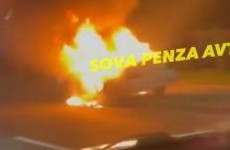 На улице Окружной в Пензе загорелся легковой автомобиль. ВИДЕО