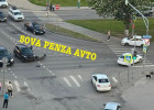 На перекрестке в центре Пензы жестко столкнулись две машины