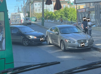 В Пензе из-за ДТП парализовало улицу Калинина