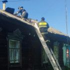 Пензенские спасатели помогли справиться с пожаром в Чаадаевке. ФОТО