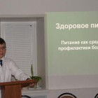 Александр Ткачев прочел лекцию о здоровом питании в школе ЗОЖ, организованной пензенскими коммунистами