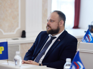 Не забудьте поздравить! День рождения у депутата Александра Васильева