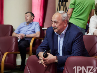 Желаем успехов! День рождения у министра Михаила Панюхина