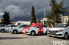 Lexus, Mercedes и 26-летняя Toyota: какие иномарки остались в автопарке пензенского правительства