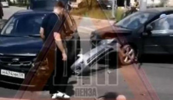 В селе под Пензой жестко столкнулись два Форда