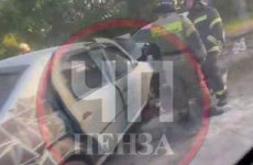 Страшное ДТП на улице Нейтральной в Пензе: машина вспыхнула после столкновения