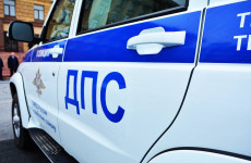 На улице Светлой в Пензе велосипедист впечатался в торговый павильон