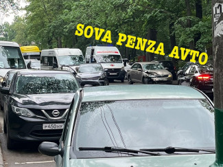 В Пензе из-за серьезного ДТП парализовало улицу Лермонтова