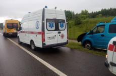 Опубликованы фото с места ДТП со школьным автобусом в Пензенской области