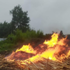 В селе под Пензой полыхнул строительный мусор