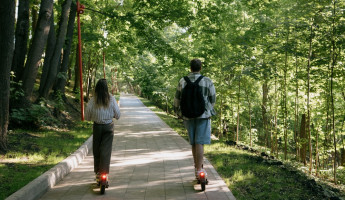 На улице Баумана в Пензе электросамокатчик врезался в женщину-пешехода