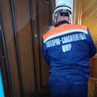 Пензенские спасатели помогли врачам попасть в квартиру на проспекте Строителей