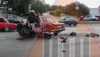 Жесткая авария в Пензе: мотоцикл врезался в «шестерку»