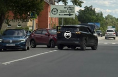 На улице Измайлова в Пензе образовался затор из-за ДТП
