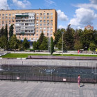Главный фонтан Пензы оградили забором от купальщиков