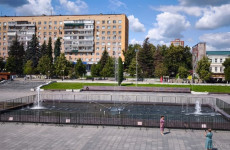Главный фонтан Пензы оградили забором от купальщиков