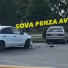 На улице Антонова в Пензе случилась серьезная авария с участием такси