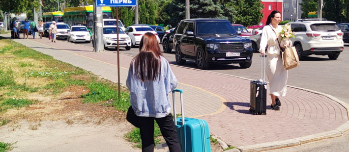 В Пензе порядка 200 человек ожидают вылета в Санкт-Петербург В Пензе порядка 200 человек ожидают вылета в Санкт-Петербург
