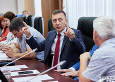 Депутат пензенской гордумы Жданников устроился подработать на рынок