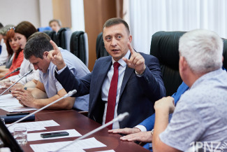 Депутат пензенской гордумы Жданников устроился подработать на рынок