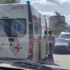 К месту ДТП на проспекте Строителей в Пензе подъехали две машины скорой помощи