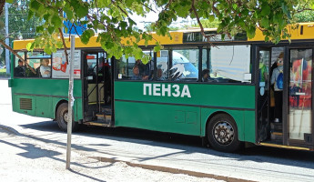 В Пензе машина подрезала автобус, пострадали четыре человека