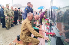 В одном из райцентров Пензенской области открыли памятник участникам СВО