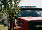 В Кузнецке пожарные пытались спасти полыхающий автомобиль