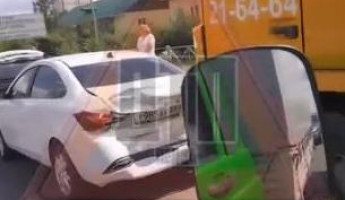 В Пензе улица Измайлова стоит в пробке из-за массовой аварии