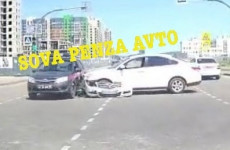 Под Пензой легковушка врезалась в машину Росгвардии
