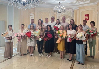 В Пензе отметили наградами многодетных матерей