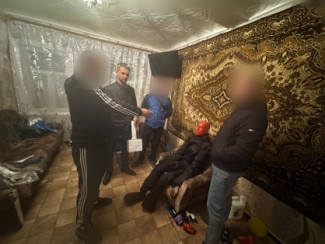 Житель Кузнецка избил знакомого киянкой и оставил его умирать в гараже