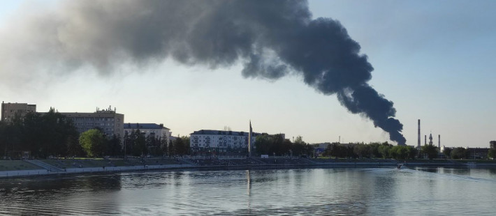 В Пензе полыхает ТЭЦ: огромный столб дыма виден из всех районов города В Пензе полыхает ТЭЦ: огромный столб дыма виден из всех районов города