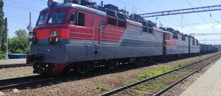 В Пензе мужчина погиб под колёсами поезда В Пензе мужчина погиб под колёсами поезда