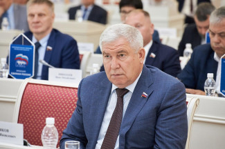Поздравляем! День рождения отмечает депутат ЗСПО Сергей Есяков