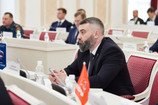 Поздравляем! День рождения отмечает депутат ЗСПО и гендиректор «Экспресса» Антон Шаронов