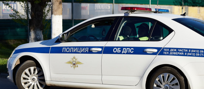 В Пензе автомобиль ГАЗ столкнулся с мотоциклистом В Пензе автомобиль ГАЗ столкнулся с мотоциклистом