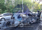 Остался один скелет. В Пензе на улице Генерала Глазунова загорелась иномарка